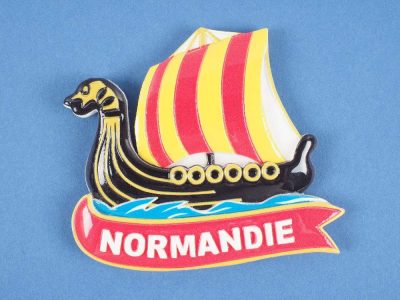 Magnet bateau avec drapeau normand